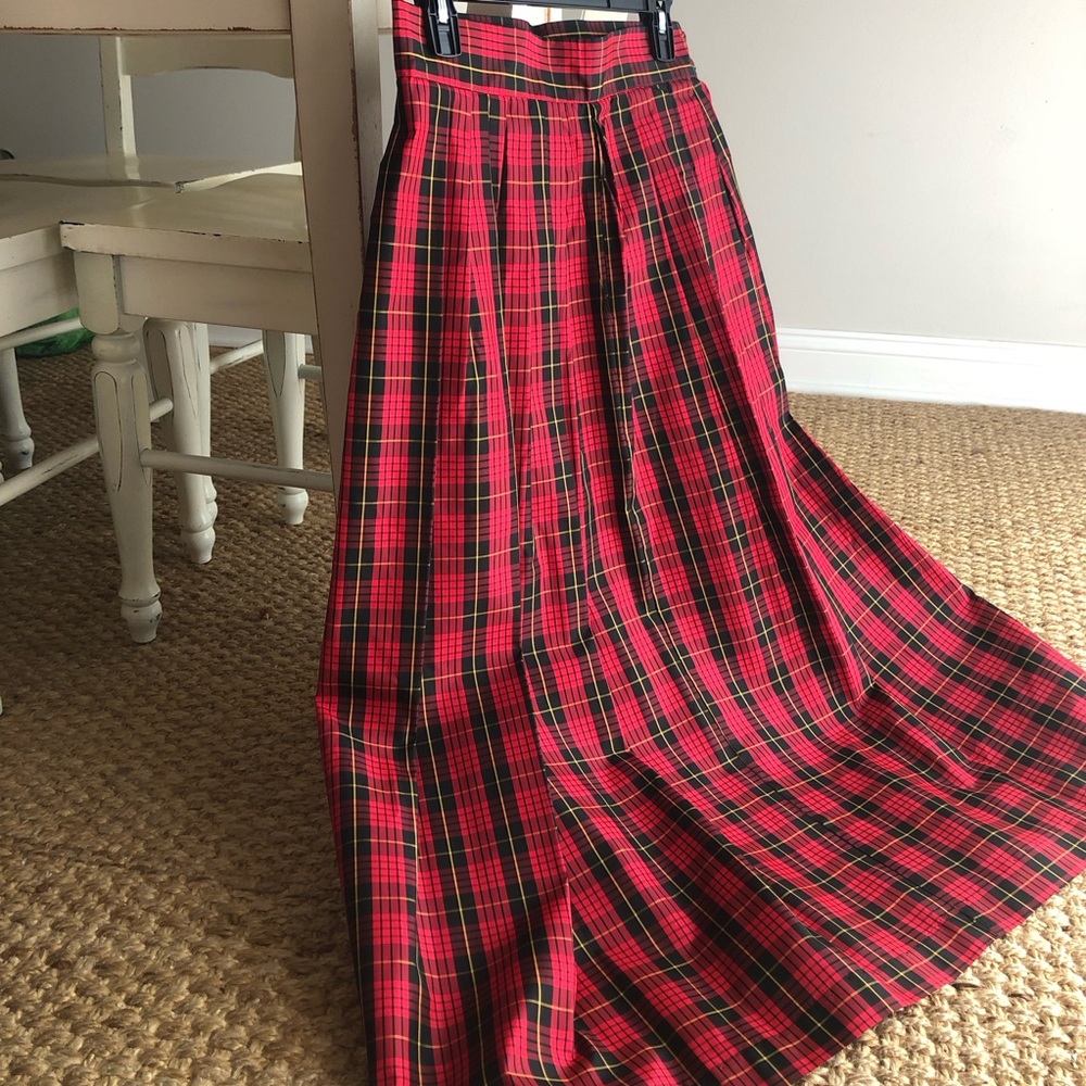 New: Vintage 80’s Taffeta Tartan Tea Length or Midi Shirt. Modern Size 8.